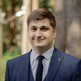 Антон Саросек Антон Саросек