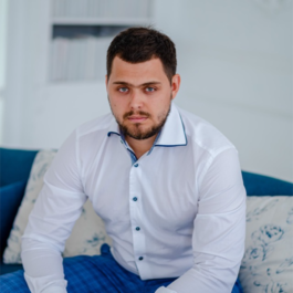 Дмитрий Колесников 