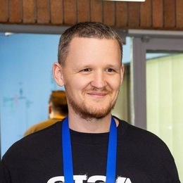 Дмитрий Антипов
