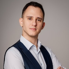 Николай Комраков Николай Комраков
