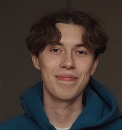 Данил Сахаров 