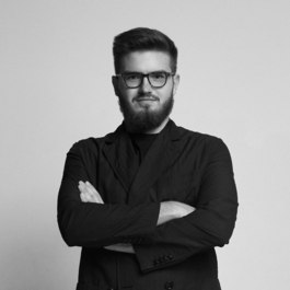 Кирилл Адещенко 