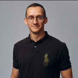 Новожилов Леонид Валерьевич 