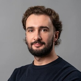 Василий Александров 