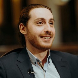 Евгений Калашников 